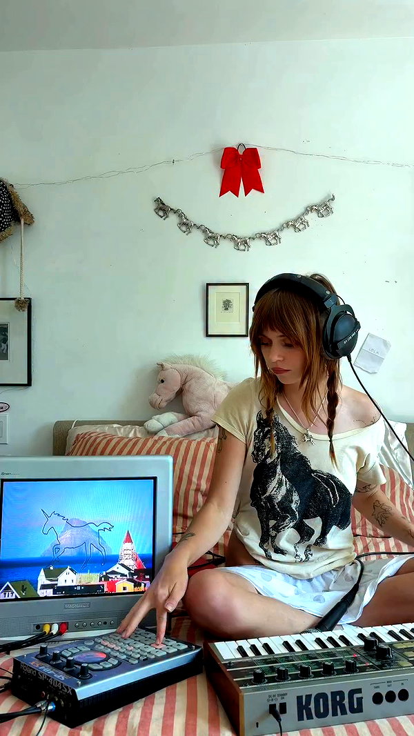 lolabllue archive video preview