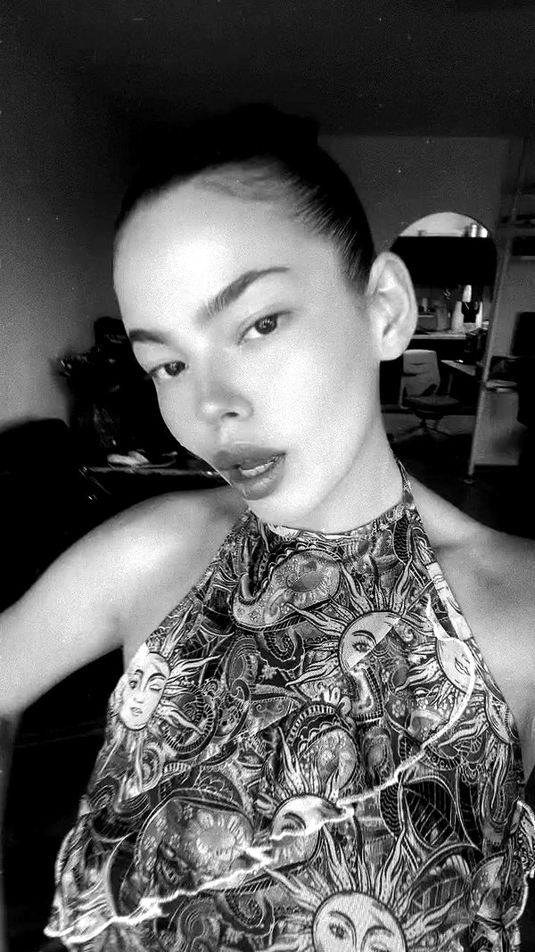 _b__eva__ archive video preview