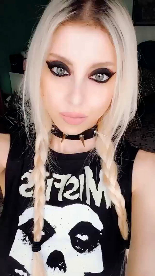 roxiechelon2 archive video preview