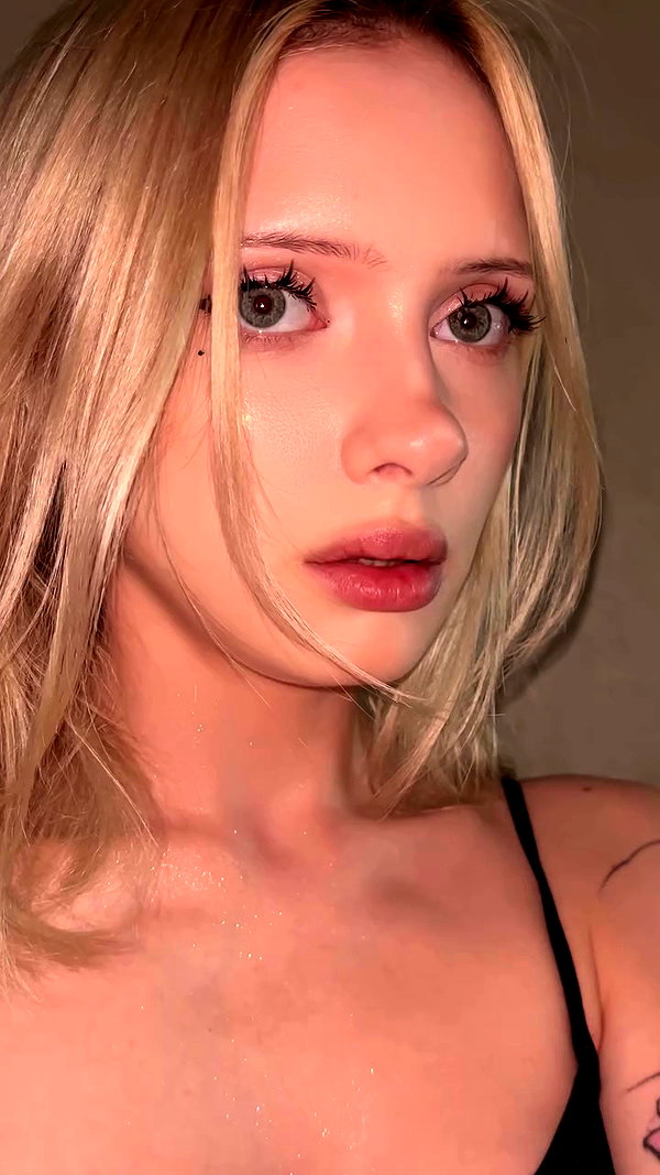 lip.sash archive video preview