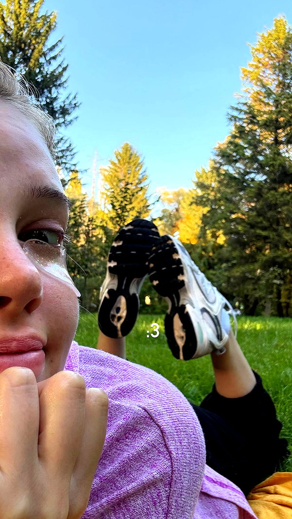 aly.revolver archive video preview