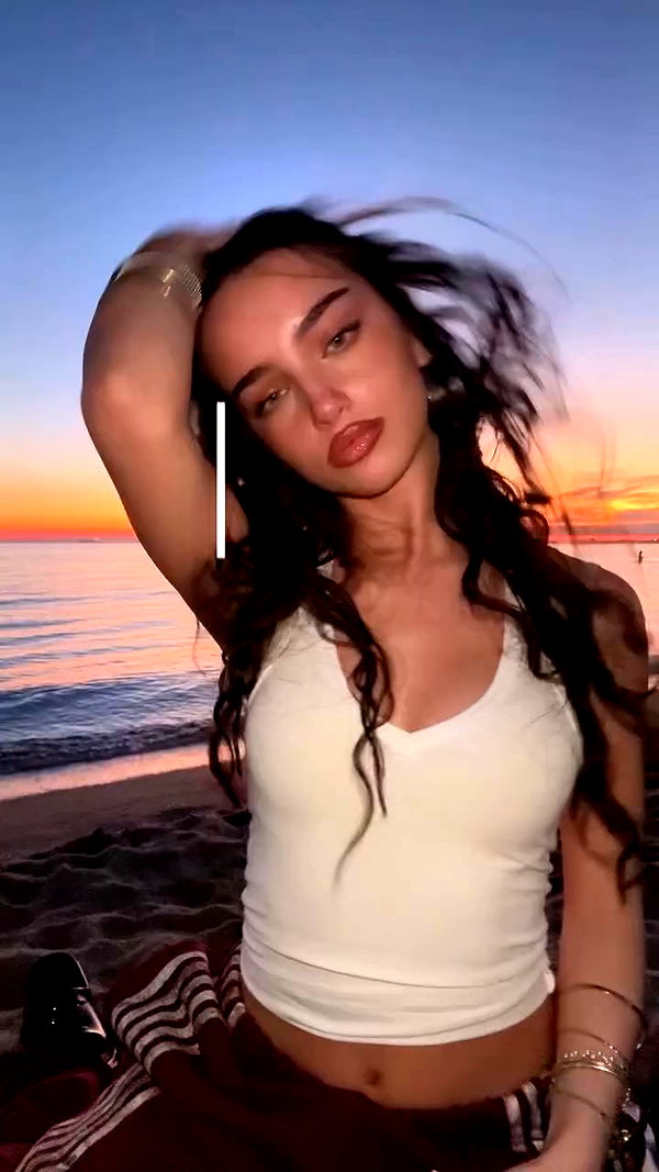 ellachristo archive video preview