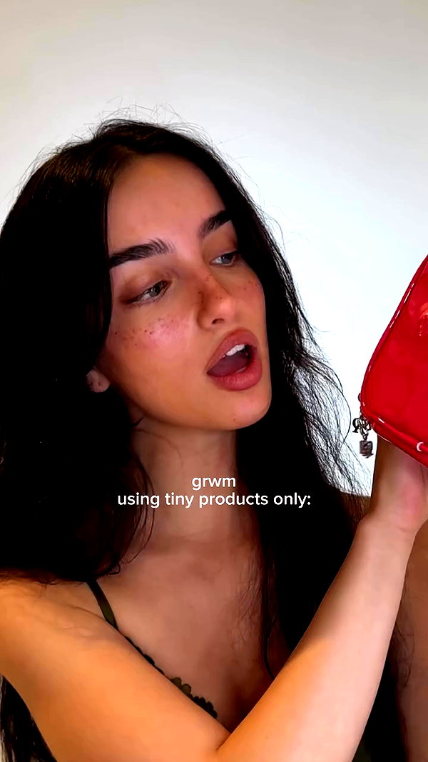 ellachristo archive video preview