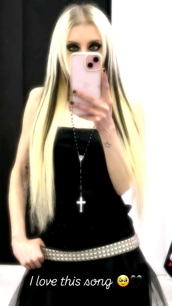 roxiechelon2 archive video preview