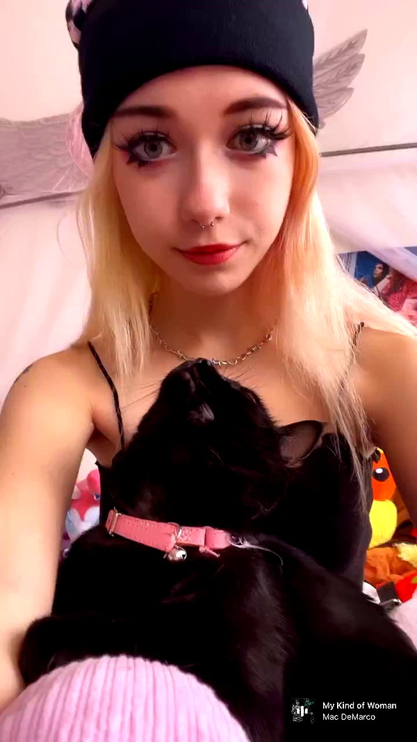 iluvmeww archive video preview