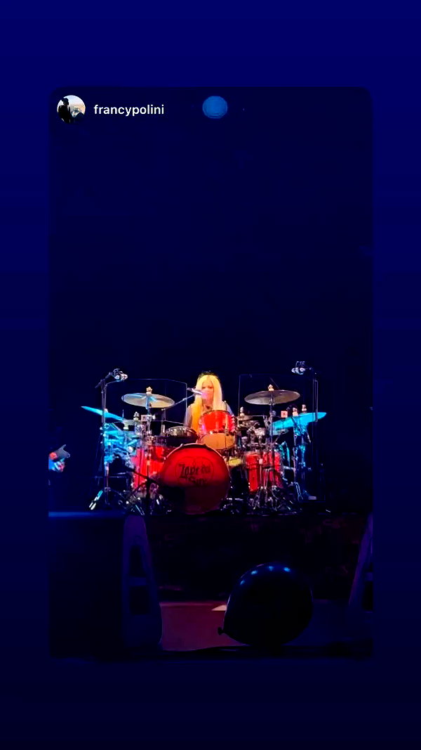avrillavigne archive video preview