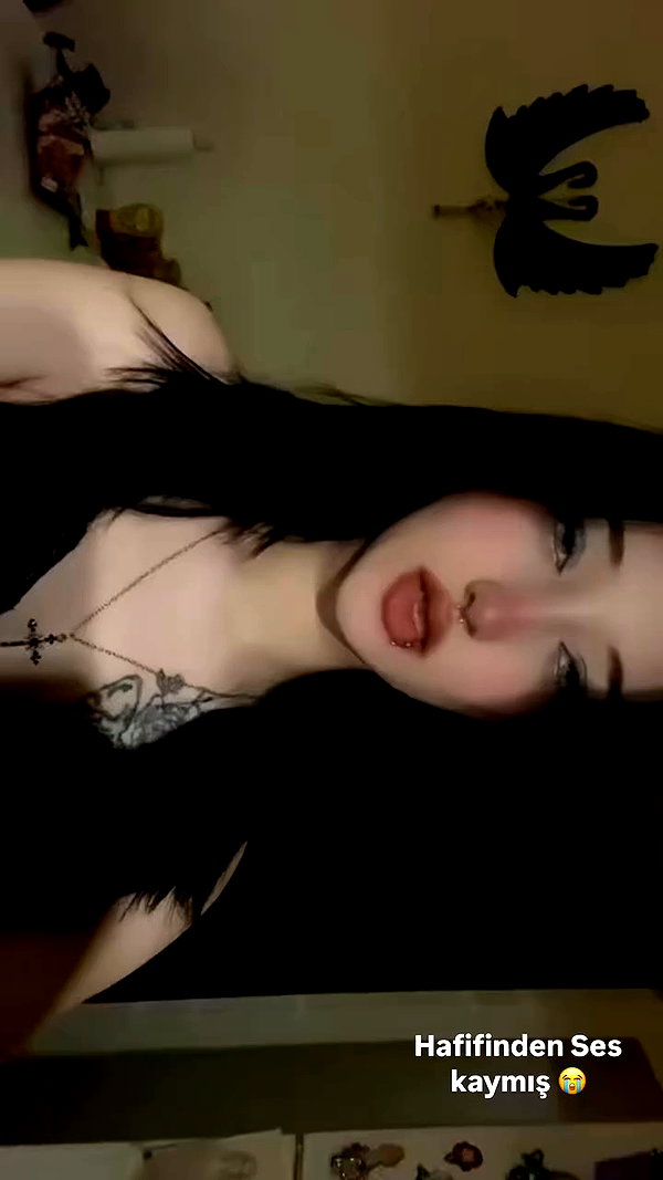 madamist_ archive video preview