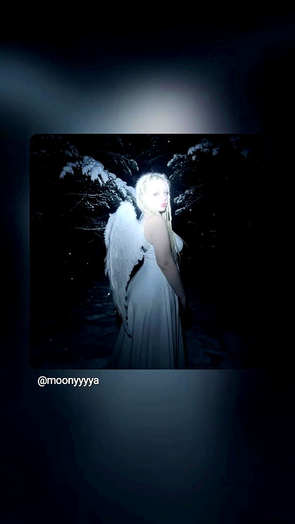 moonyyyya archive video preview