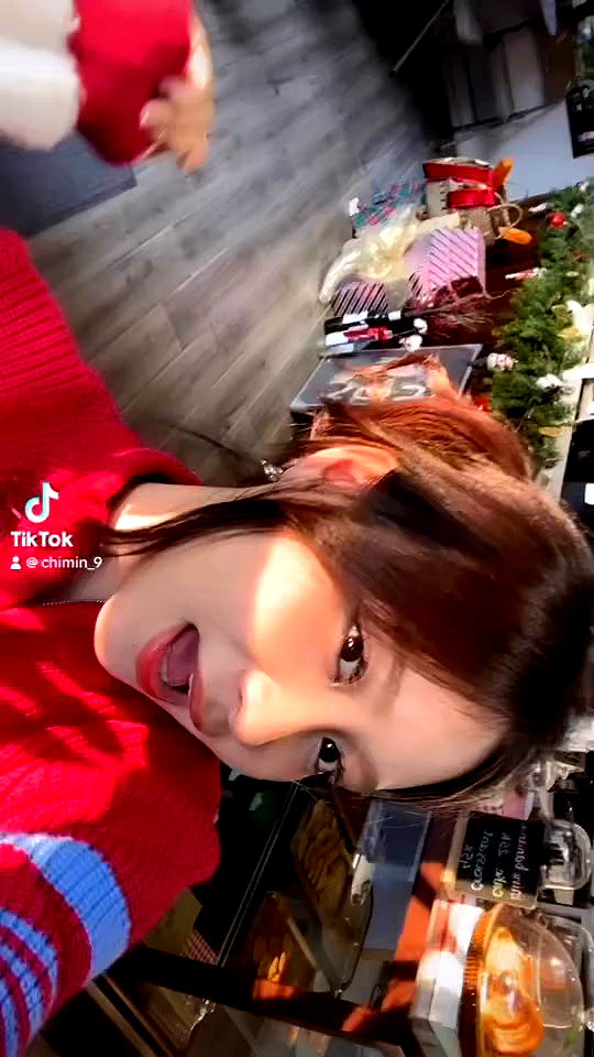 phuong.chi_ archive video preview