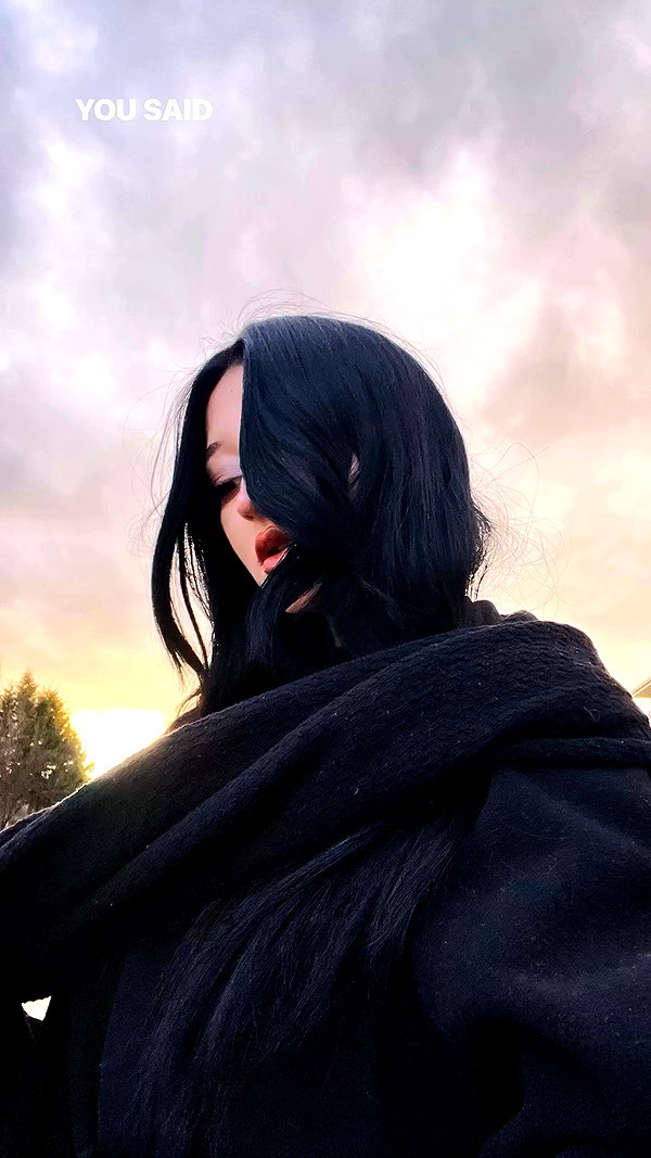 madamist_ archive video preview