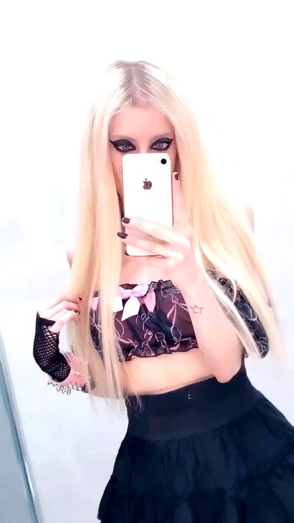 roxiechelon2 archive video preview