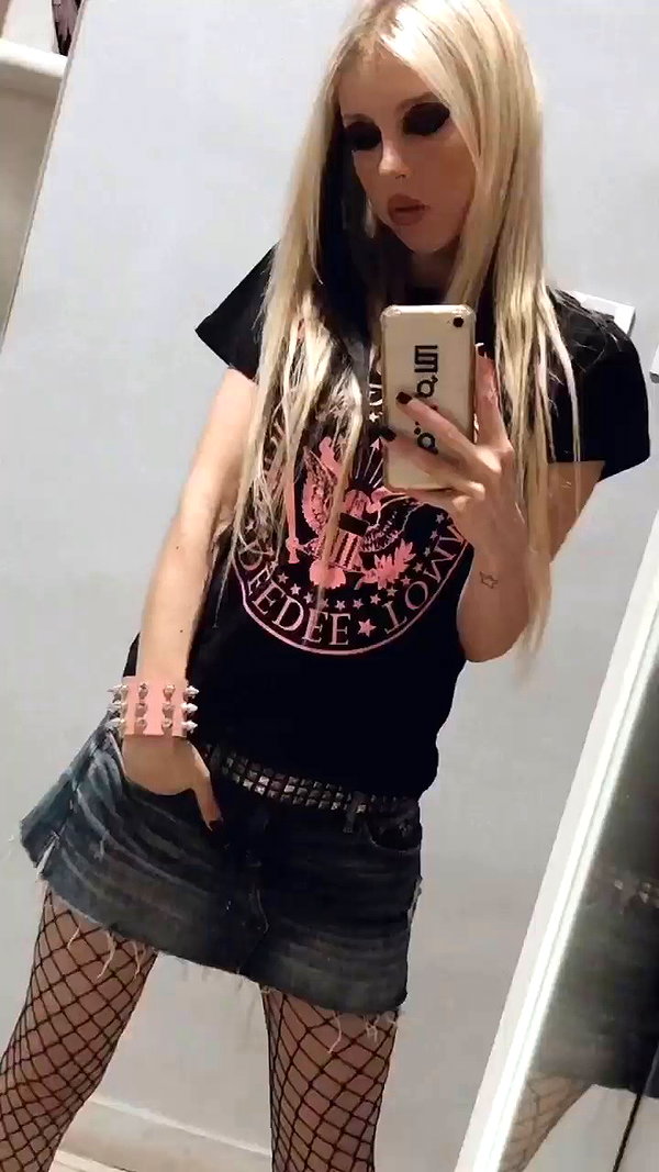 roxiechelon2 archive video preview