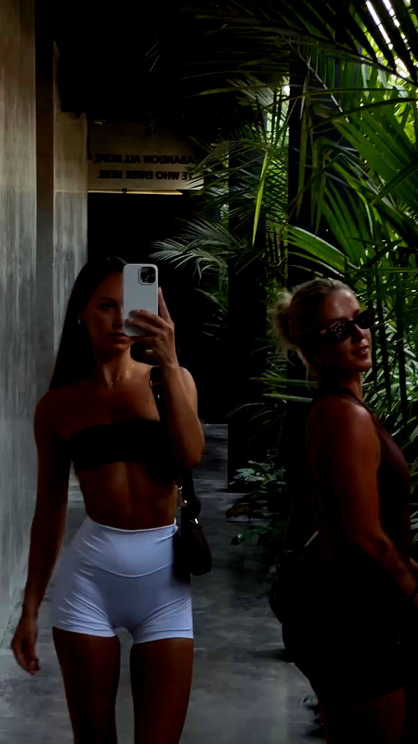 olivia.mathers archive video preview
