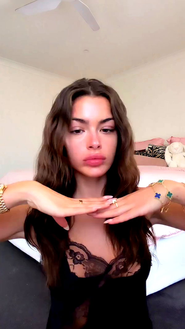 oliviaphillipps archive video preview