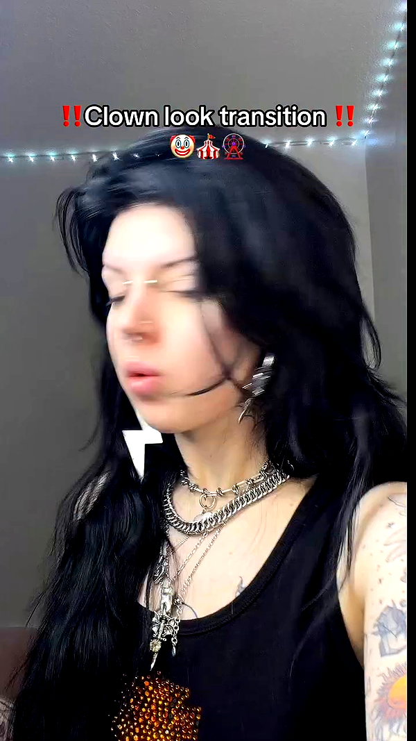 yeahimcaroline archive video preview