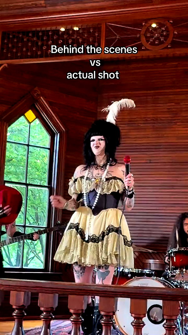 yeahimcaroline archive video preview