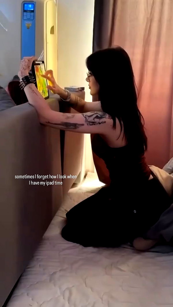 maynoira_ archive video preview