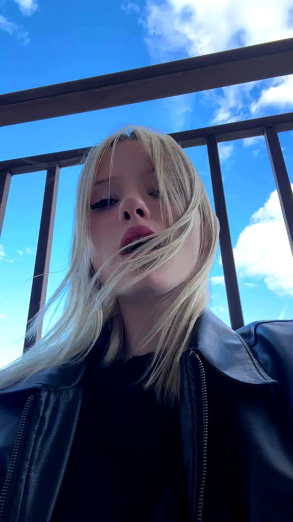 lip.sash archive video preview