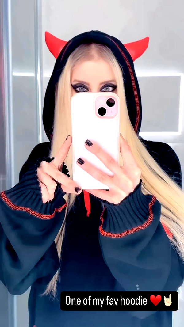 roxiechelon2 archive video preview