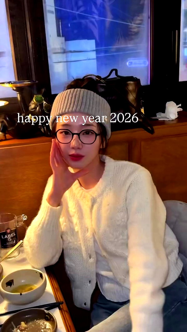 hyeweon__ archive video preview
