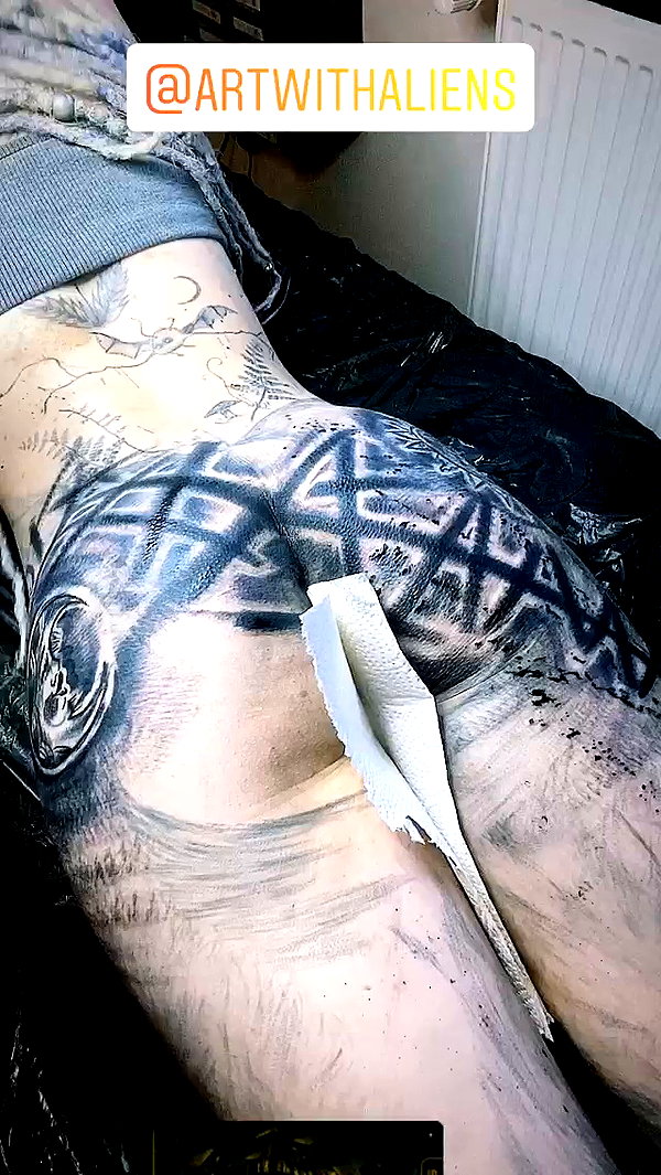 venecatattoo archive video preview