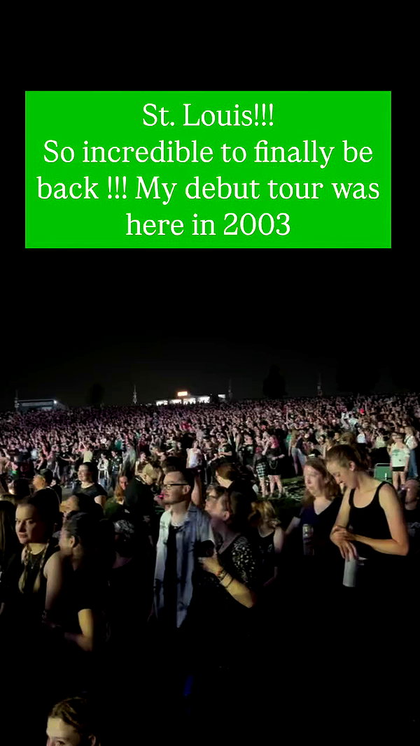 avrillavigne archive video preview