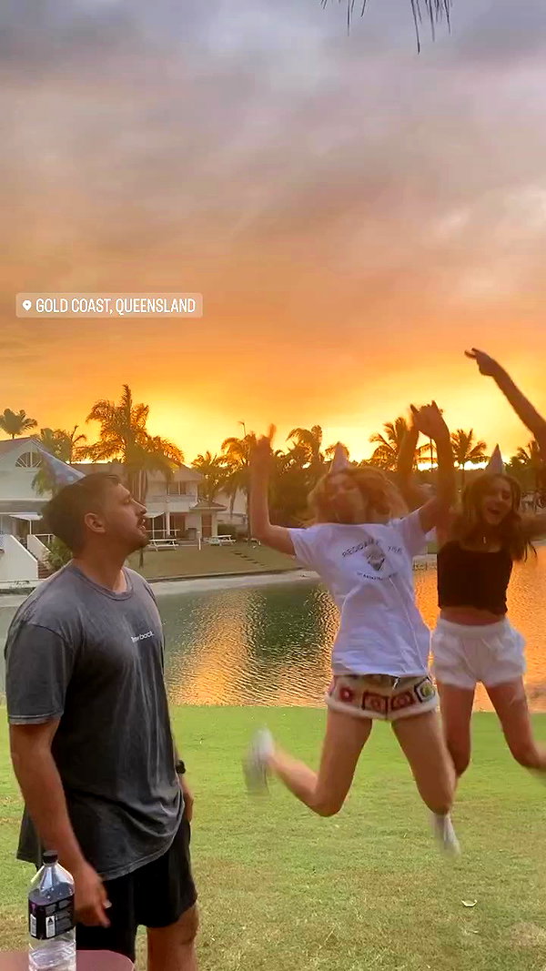 ellamwatts_ archive video preview