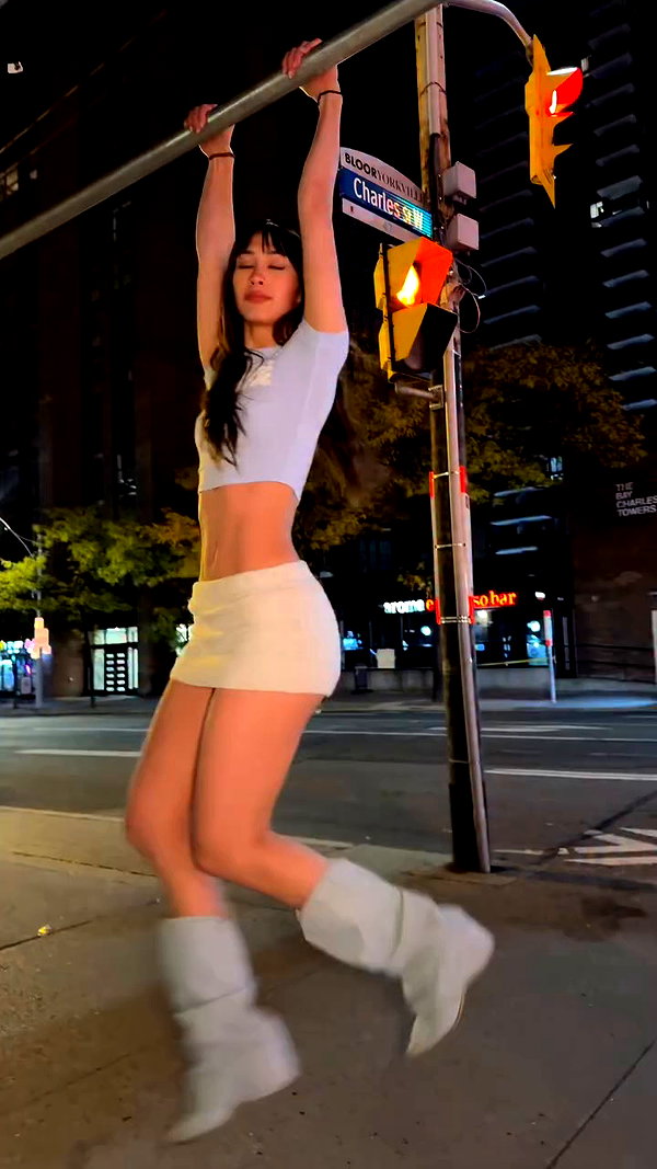 cait.knight archive video preview