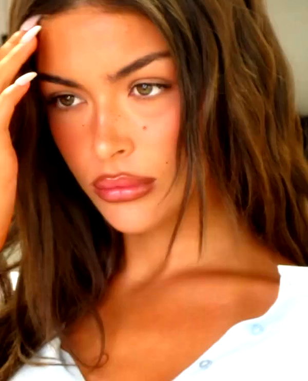 oliviaphillipps archive video preview
