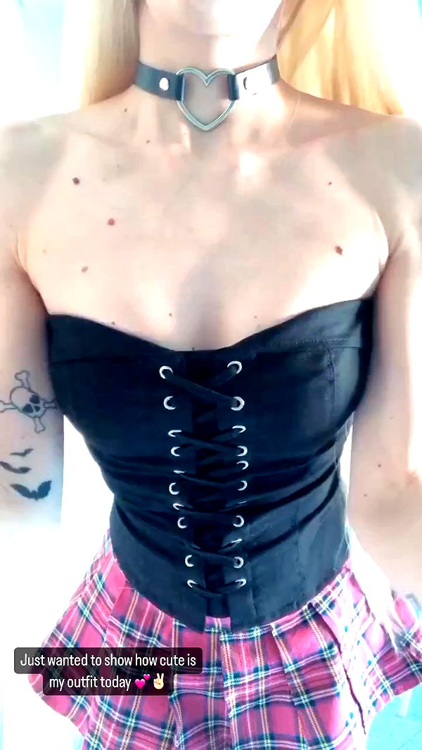roxiechelon2 archive video preview