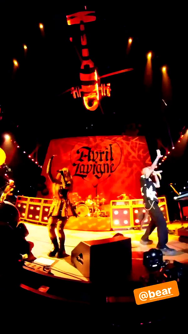 avrillavigne archive video preview