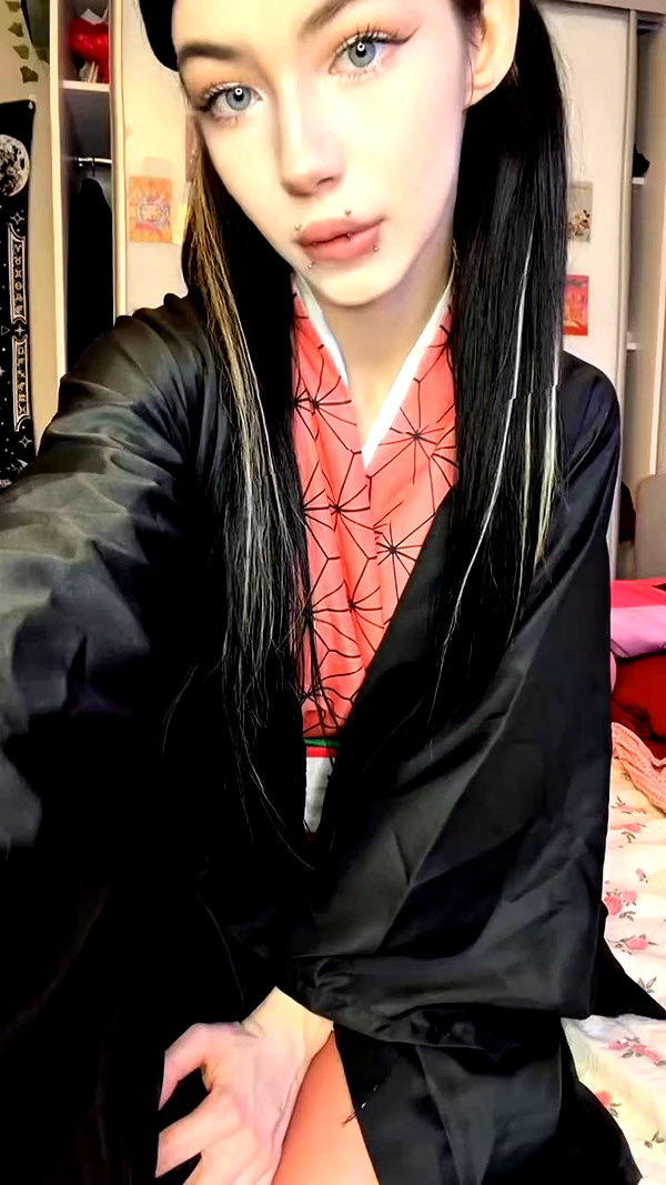 mia_goth2004 archive video preview