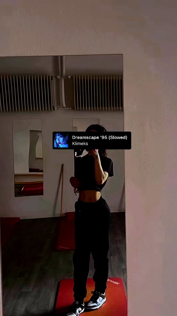 cata.leyah archive video preview