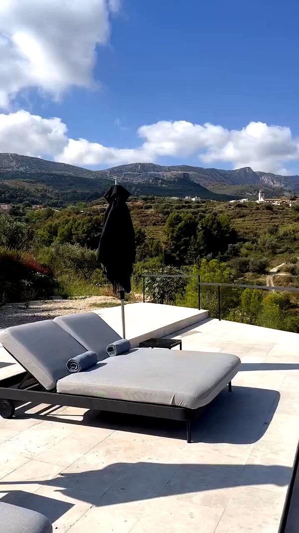 ruth_chavarri archive video preview