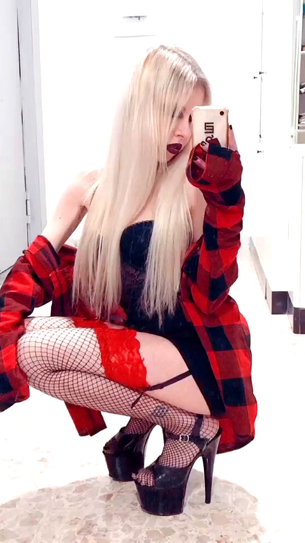roxiechelon2 archive video preview