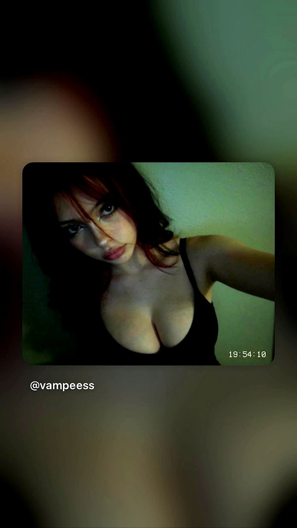 vampeess archive video preview