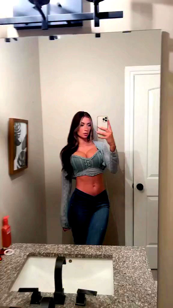 urfavbellabby archive video preview