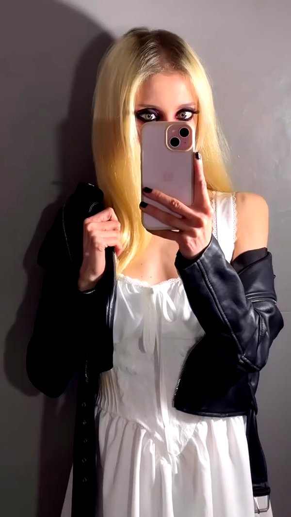 roxiechelon2 archive video preview