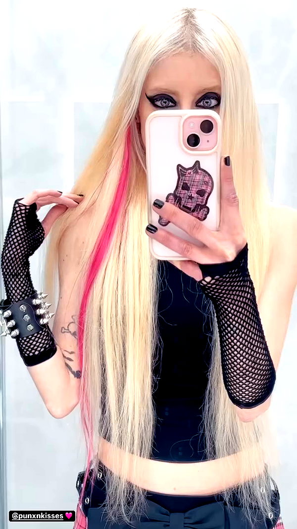 roxiechelon2 archive video preview