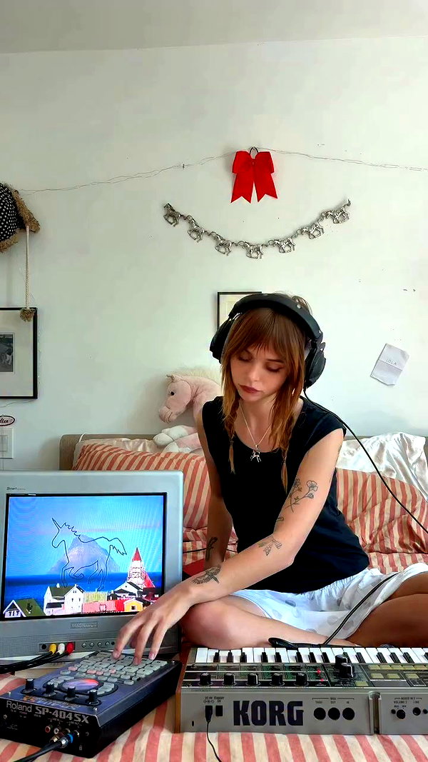 lolabllue archive video preview