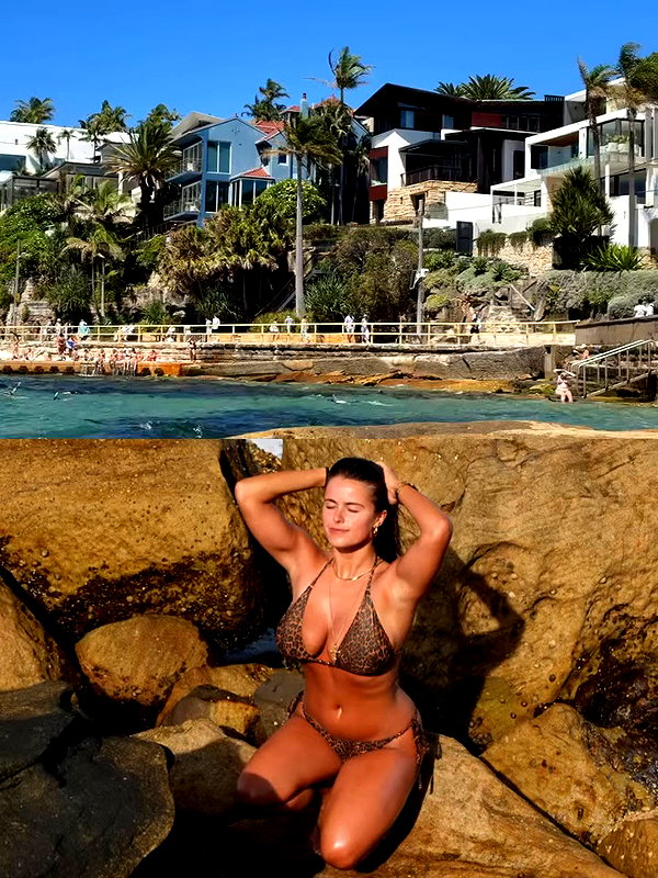 isabella.lauren archive video preview