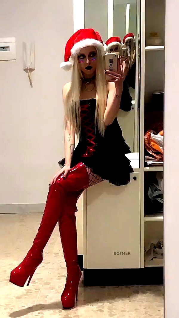 roxiechelon2 archive video preview
