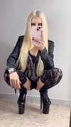 roxiechelon2 Altpins Profile Picture