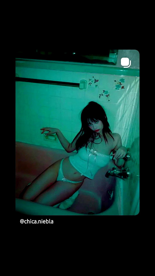 chica.niebla archive video preview