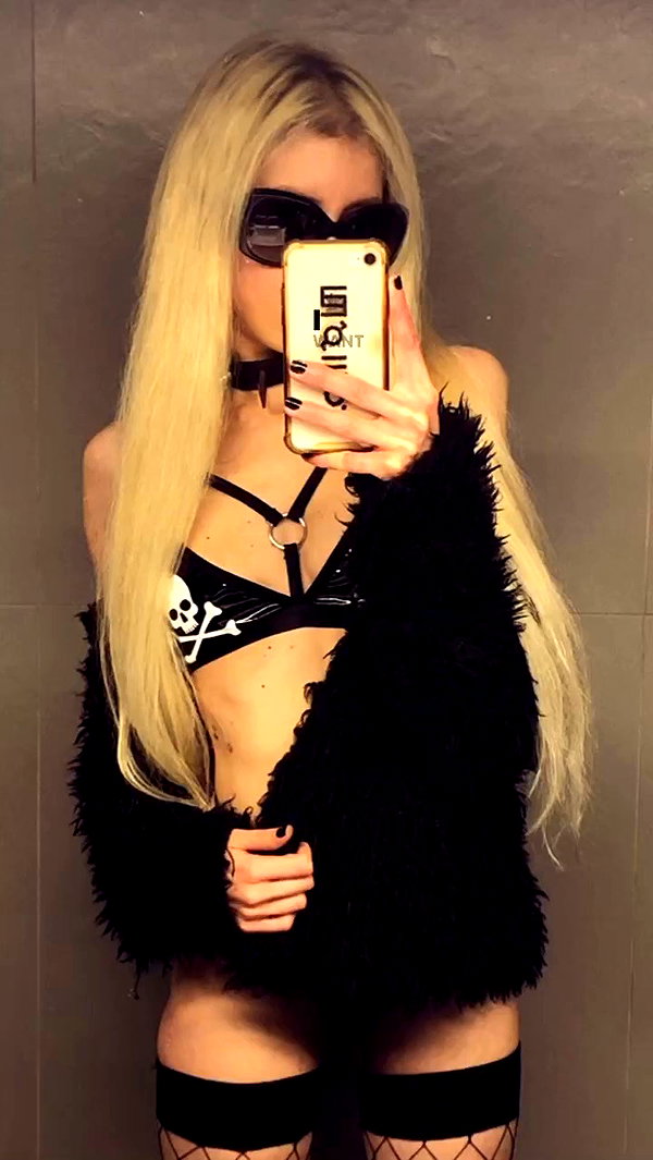roxiechelon2 archive video preview