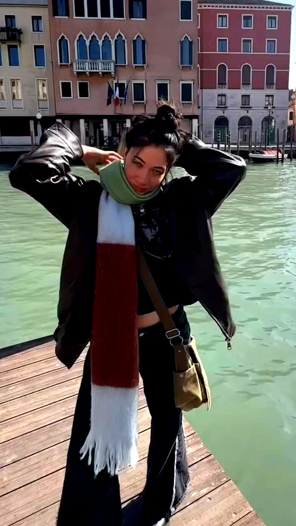 romi_henenson archive video preview