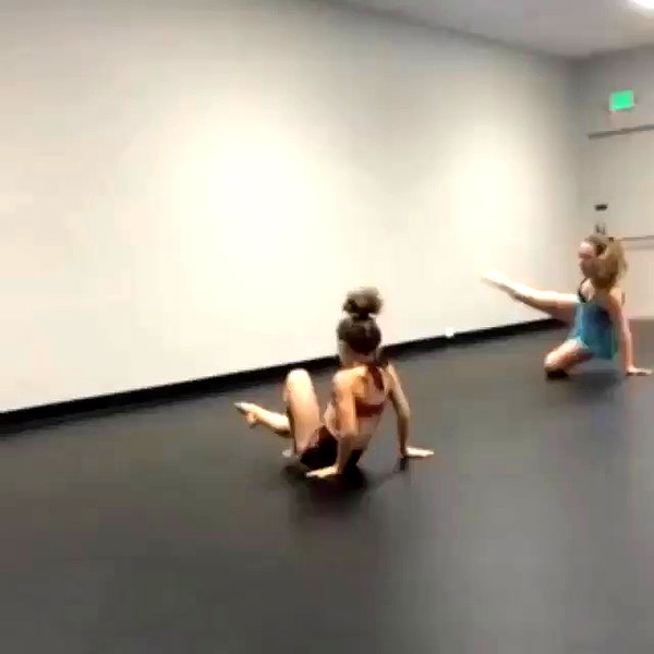 ellianawalmsley archive video preview