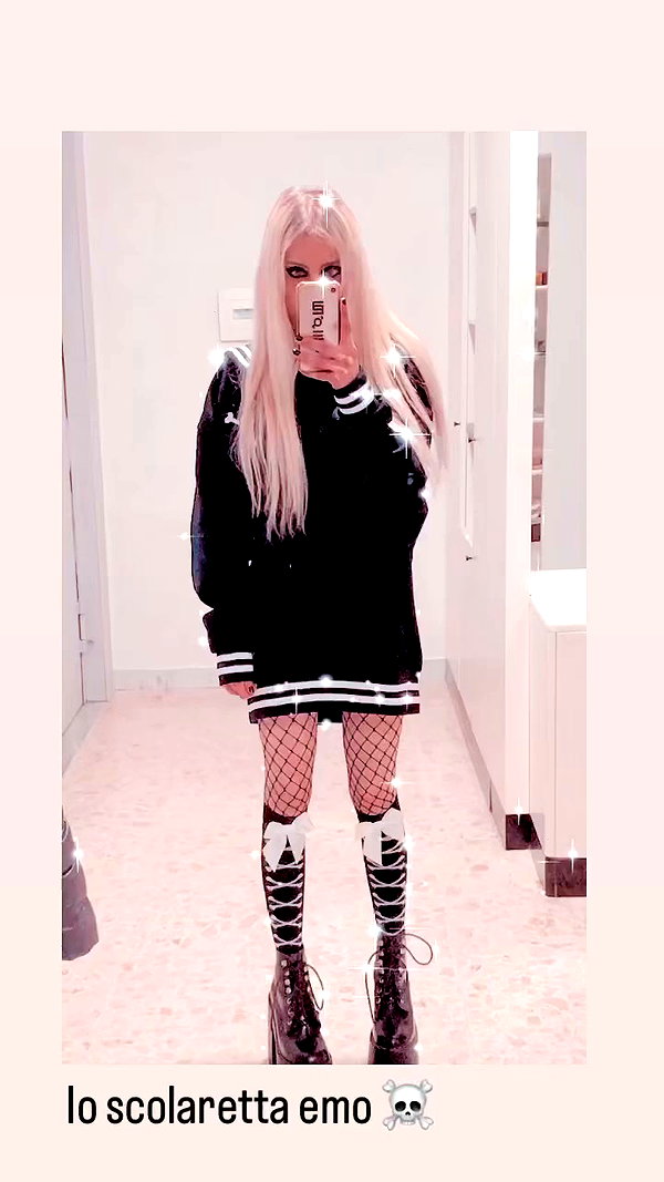 roxiechelon2 archive video preview
