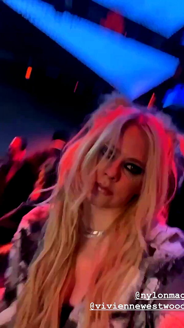 avrillavigne archive video preview