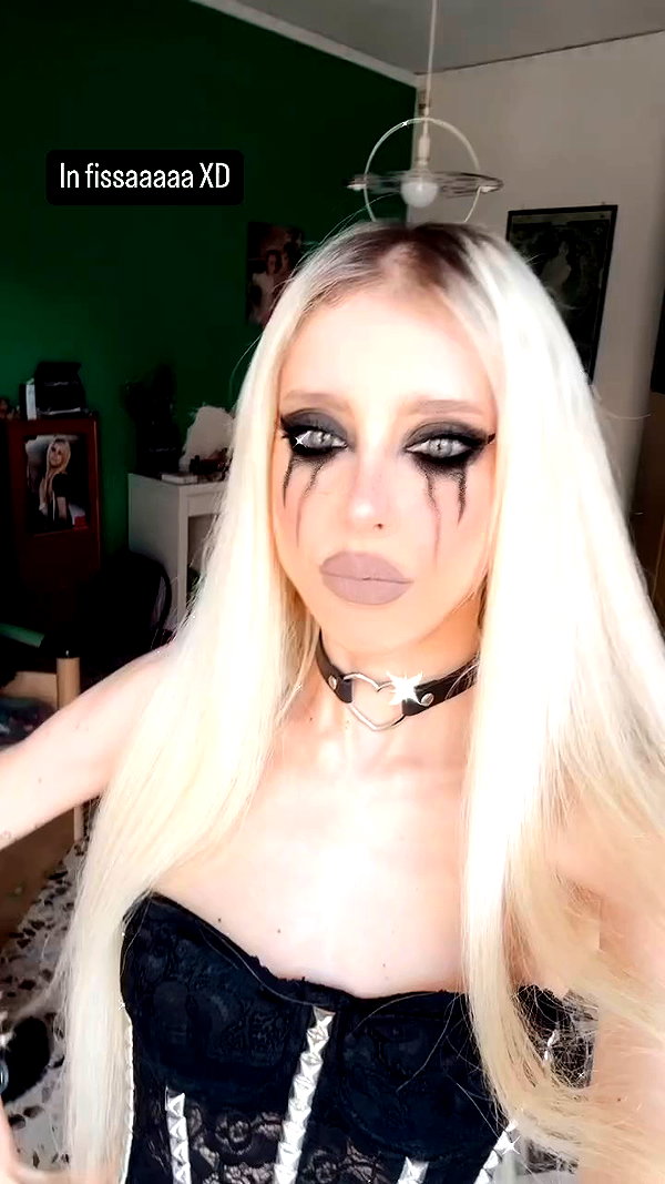 roxiechelon2 archive video preview